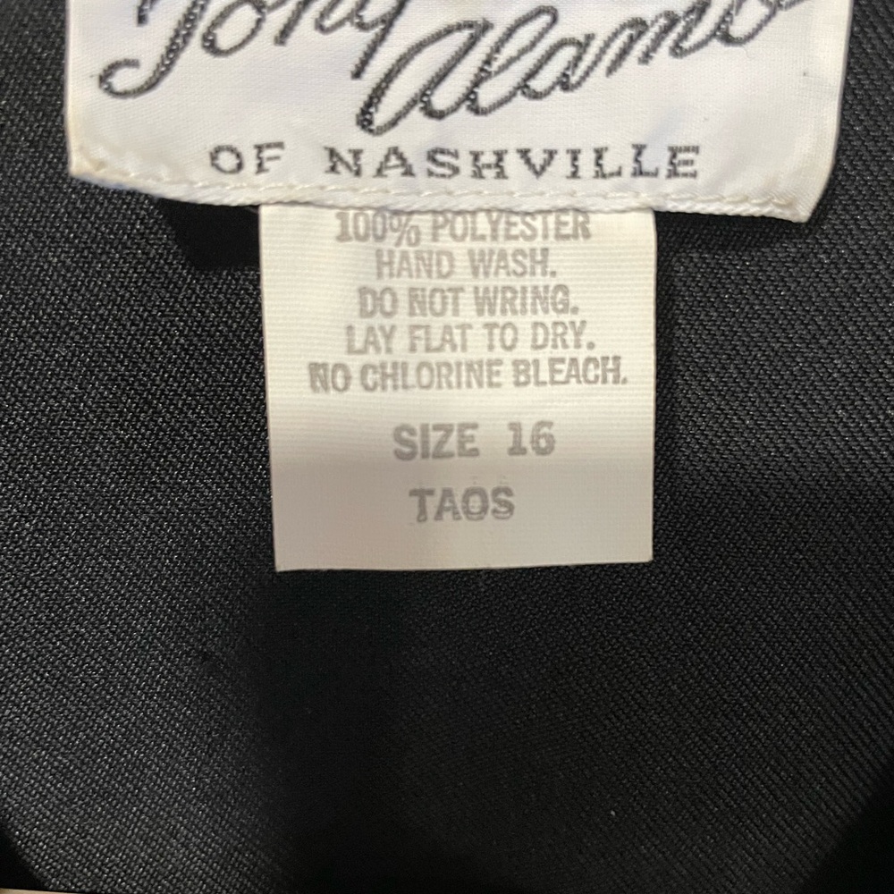 Vintage country western Shirt w Fringe & Embroidery
Tony Alamo of
Nashville - Picture 6 of 9